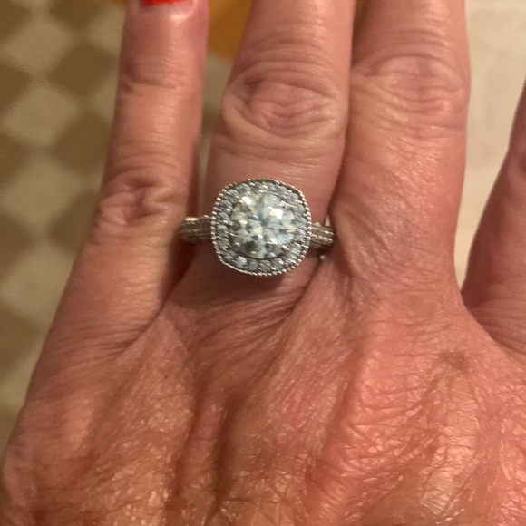 Jewelry - Moissanite ring